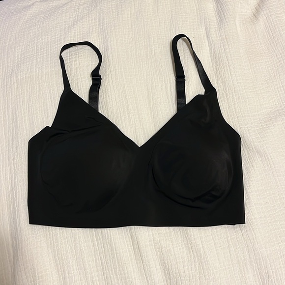 True & Co True Body Triangle Convertible Strap Bra Black Bralette Size M - Picture 3 of 6